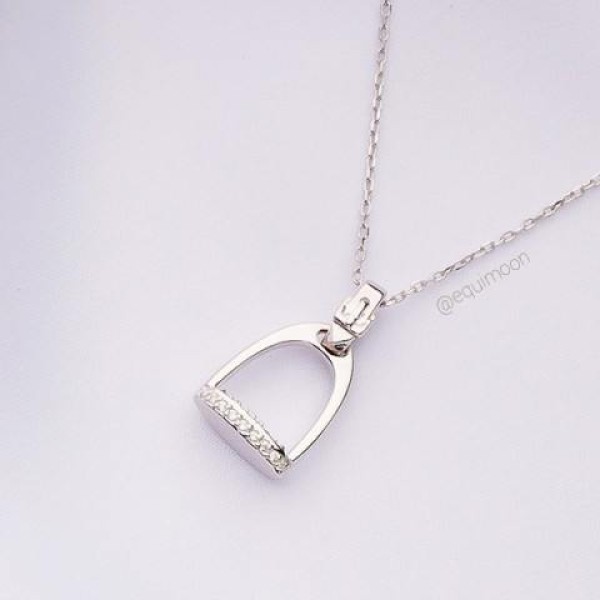 Подвеска Стремя со Swarovski, EQUIMOON Россия, код EMN_00203 Подвеска Стремя со Swarovski, EQUIMOON Россия, код EMN_00203